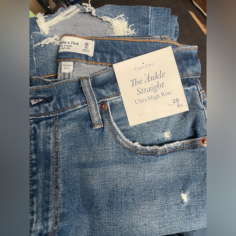A&F curve love jeans